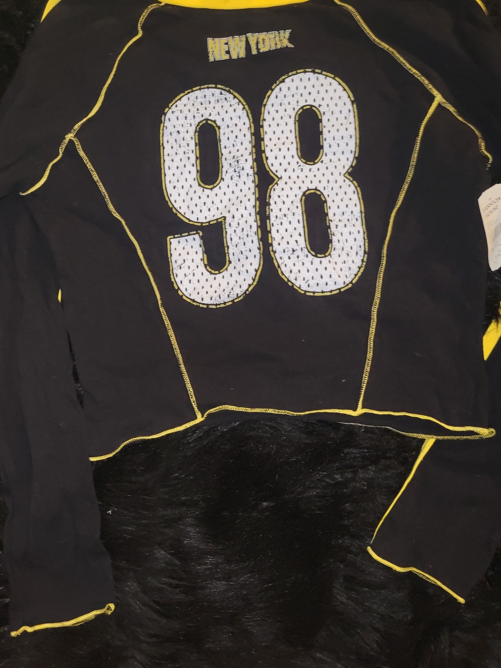 Black & Yellow '98 New York' Graphic Long Sleeve Top